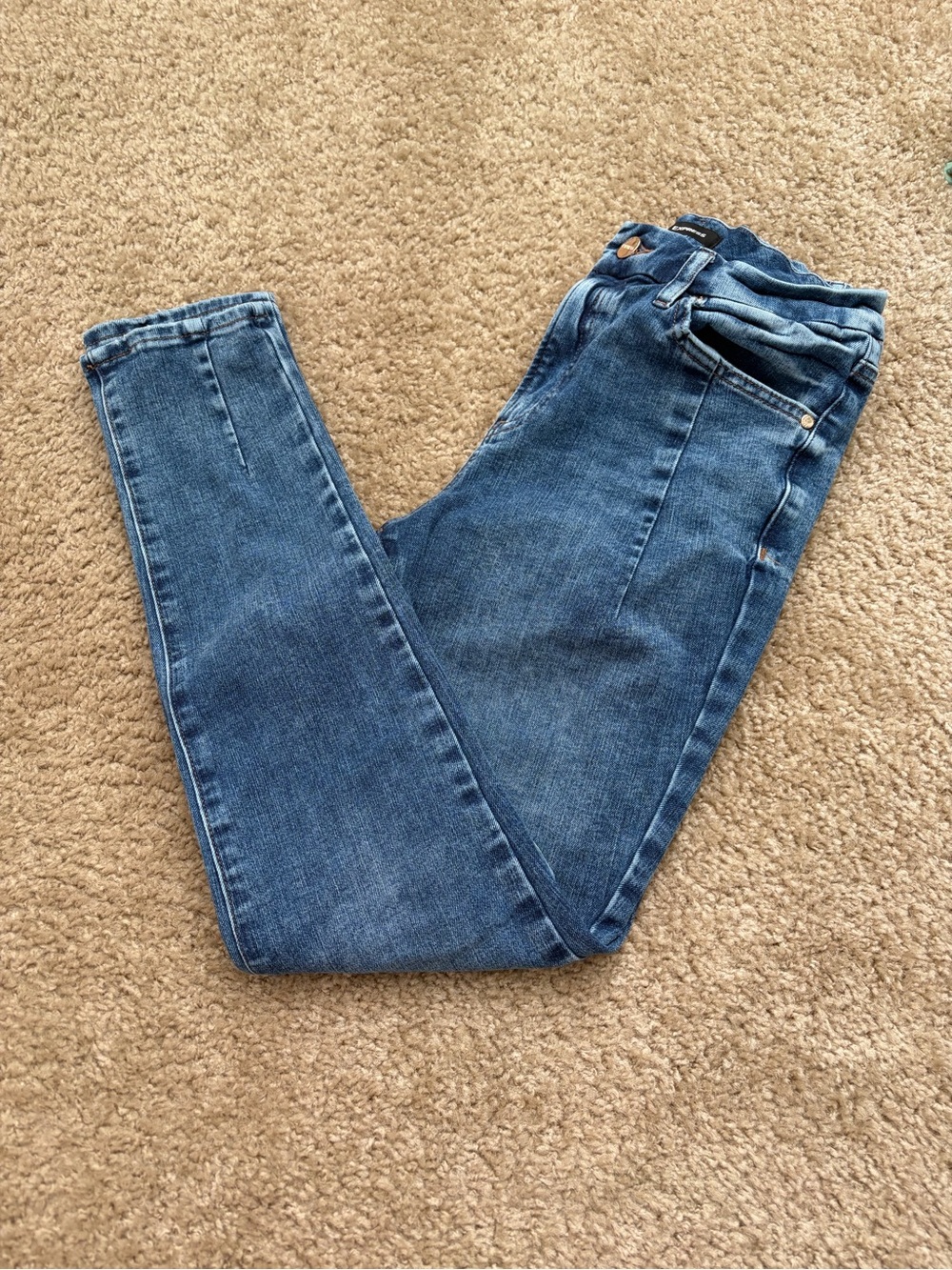 Express High Rise Ultra Hyper Stretch Skinny Jeans